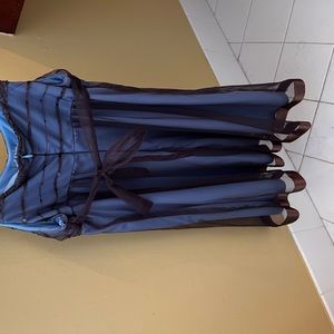Girls size 10 dress  excellent condition blue with brown overlay, bow on back.